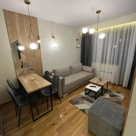 アパート Titova Palisat